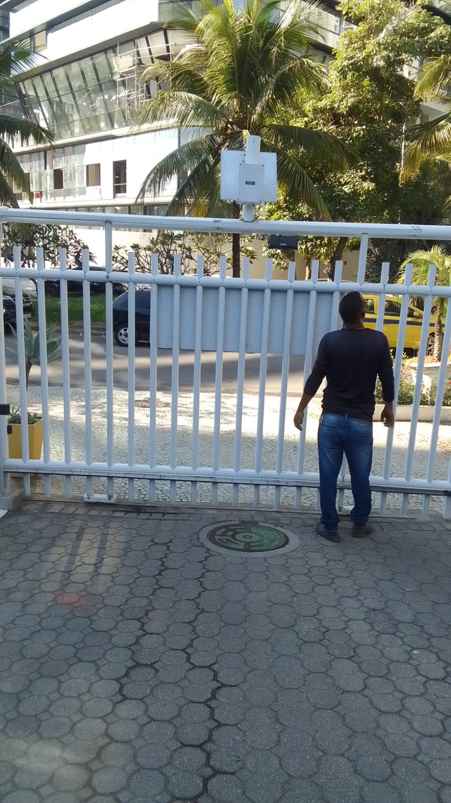 Portão deslizante de alumínio para condomínio
